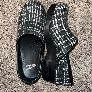 Dansko size 39